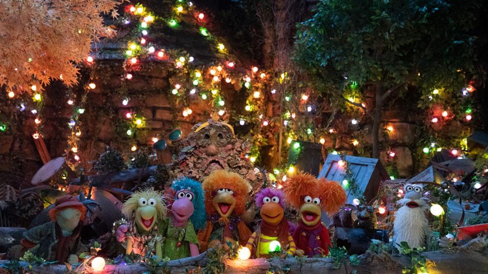 Apple TV+ reveals trailer for highly anticipated “Fraggle Rock: Back to the Rock” Night of the Lights holiday special premiering globally on Friday, November 18.