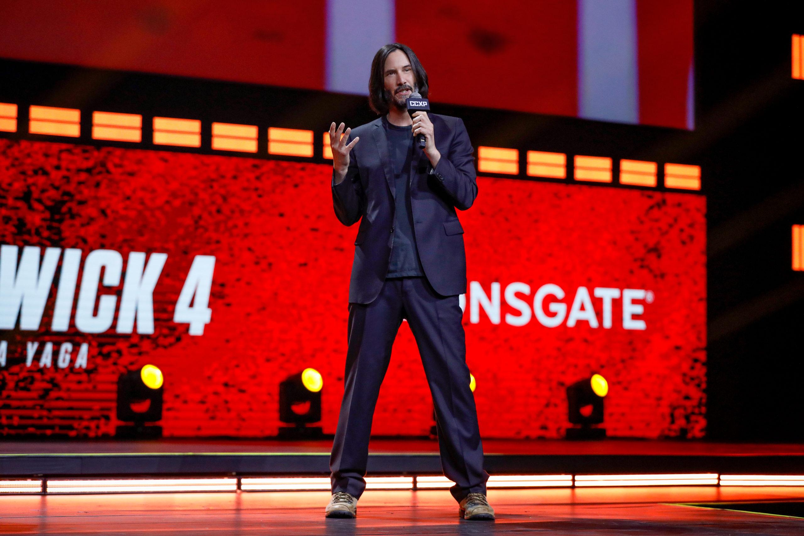 Keanu Reeves Gives Big Wick Energy at Brazil’s Ccxp With Action-Packed John Wick: Chapter 4 Panel – @JohnWickMovie #JohnWick4 #CCXP22