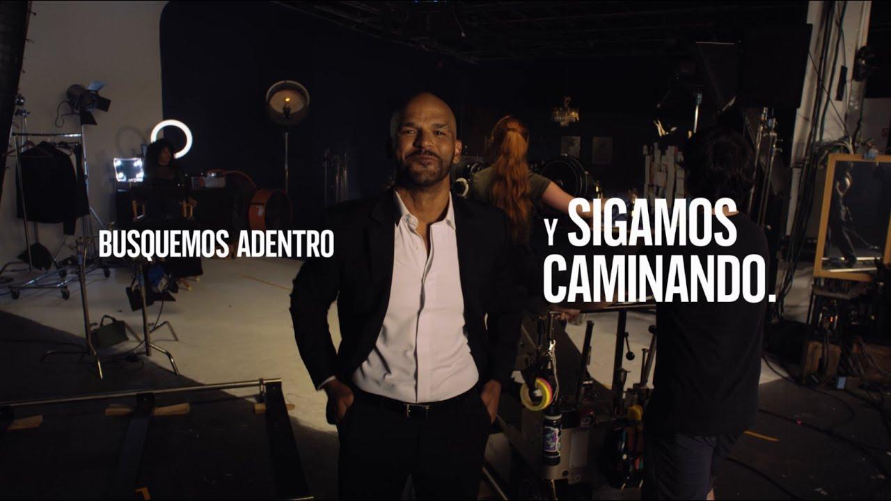 Johnnie Walker Debuta En La Pantalla Grande Junto A Amaury Nolasco E ...